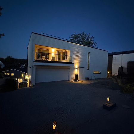Temis Apartment, Private New 1 Bed Room And 1 Living Room With Sofa Bad And Lagre Kitchen, Share With Nobody Oslo Esterno foto