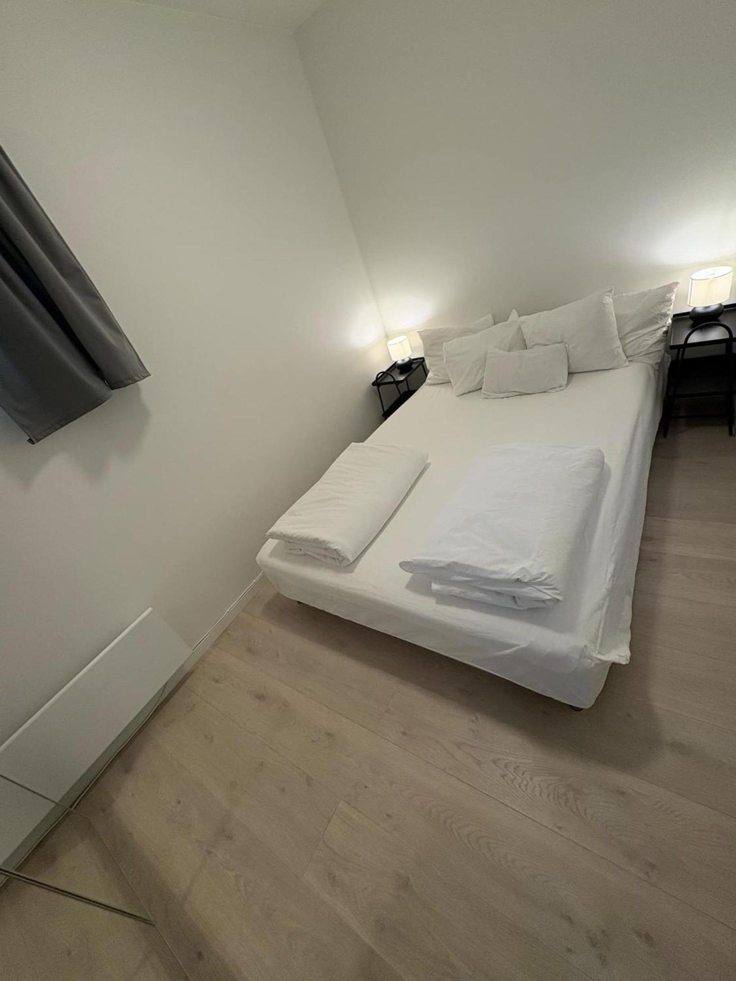 Temis Apartment, Private New 1 Bed Room And 1 Living Room With Sofa Bad And Lagre Kitchen, Share With Nobody Oslo Esterno foto