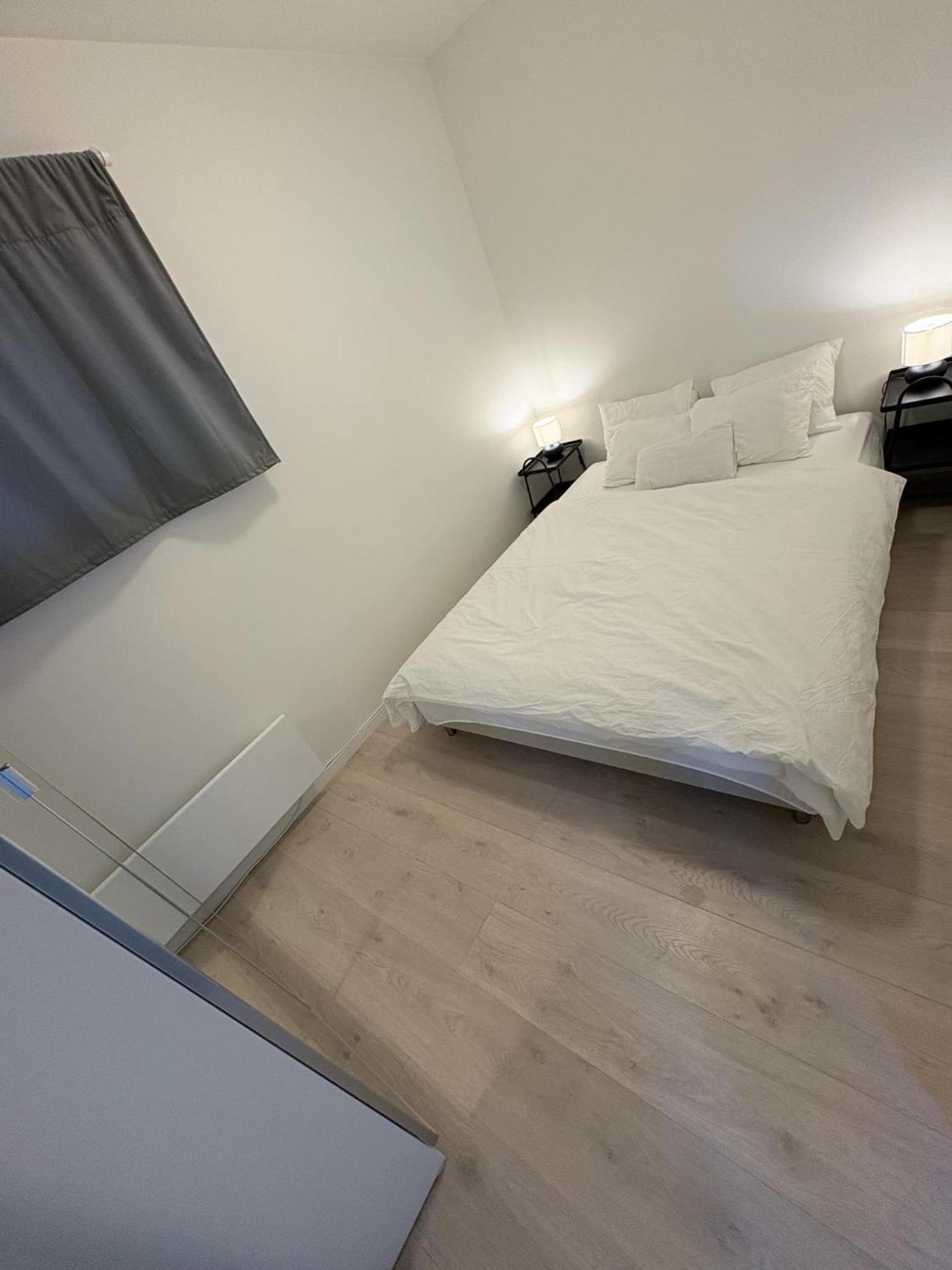 Temis Apartment, Private New 1 Bed Room And 1 Living Room With Sofa Bad And Lagre Kitchen, Share With Nobody Oslo Esterno foto