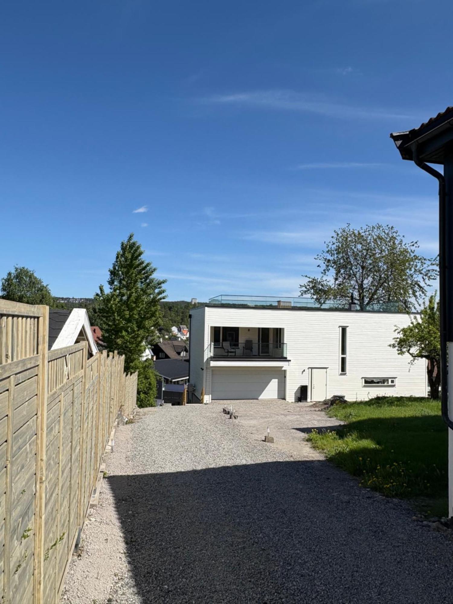 Temis Apartment, Private New 1 Bed Room And 1 Living Room With Sofa Bad And Lagre Kitchen, Share With Nobody Oslo Esterno foto